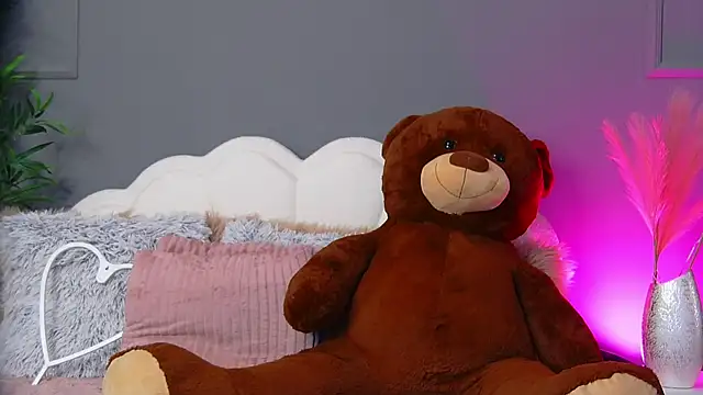 CrystalRedd Live XXX-Chat