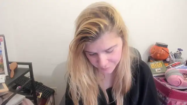 new_but_cute Live XXX-Chat