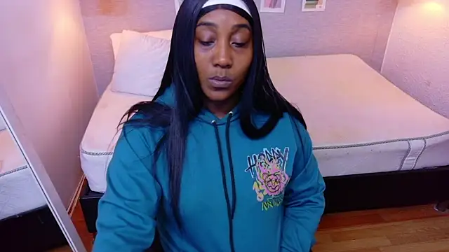 Chatroom XXX en direct de kiara_evanss