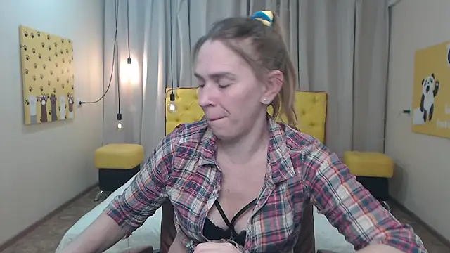 TessaDaybreak Chat XXX in diretta