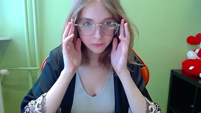 Chatroom XXX en direct de juicyPenny