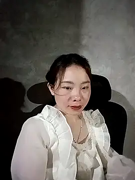 milo123-xx's Live XXX Chat