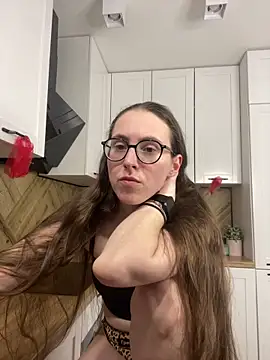 MartiniiSelenna's Live XXX Chat