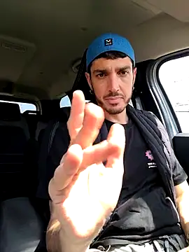 Bucefalo2024: διαδικτυακό σόου στην κάμερα