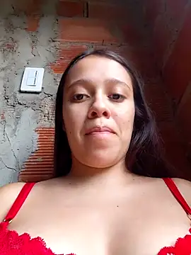 lachiki_plus Adlı Modelin Canlı XXX Sohbeti