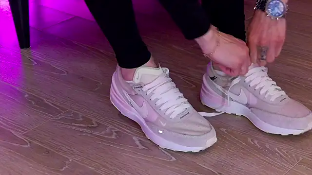 FeetViben Live XXX chat