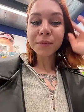 RosieSecret's Live XXX Chat