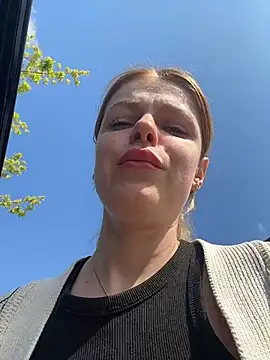 Онлайн чат XXX HarrietDart