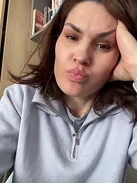 Chat +18 de Ms-Lust1- ao vivo