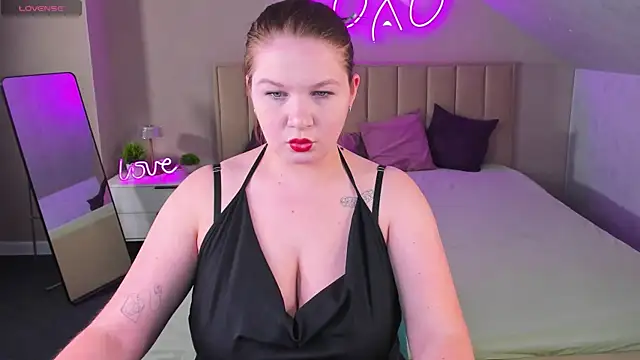 Virginia_Robinson: онлайн-секс-чат