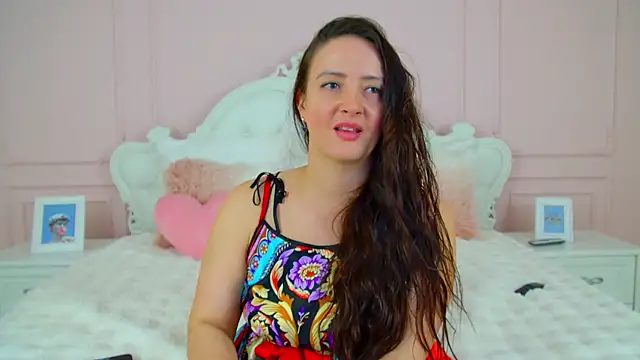 ElinaBelluccin Live XXX chat