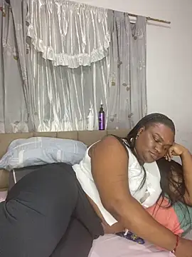 lilybaudyn_ – Live XXX-chat