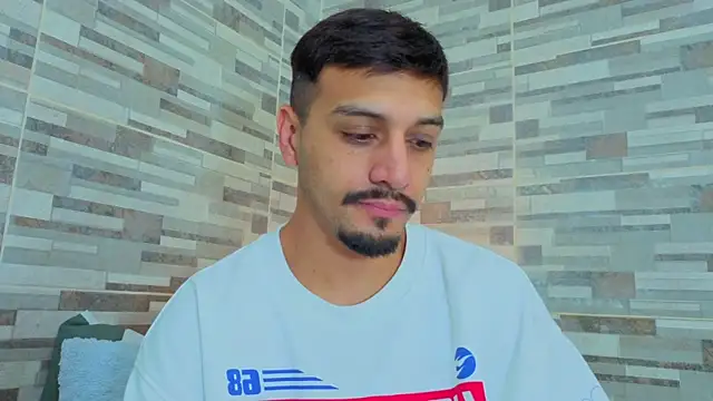 joelcallvil1 Show in webcam