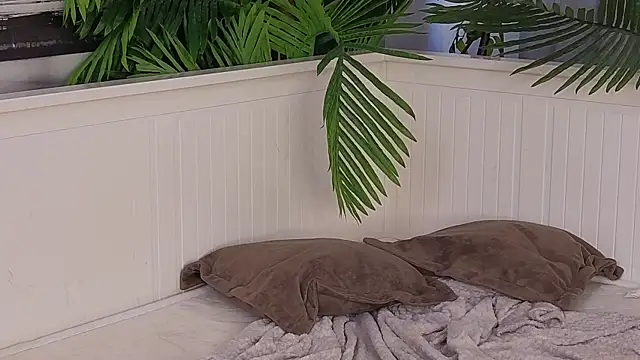 LanaReals' Live XXX Chat