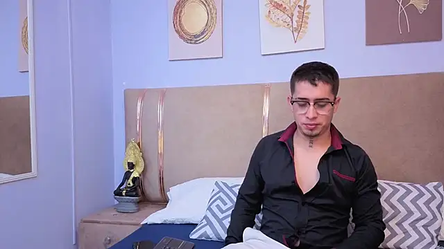 Tommas_Jhonson Adlı Modelin Web Kamerası Şovu