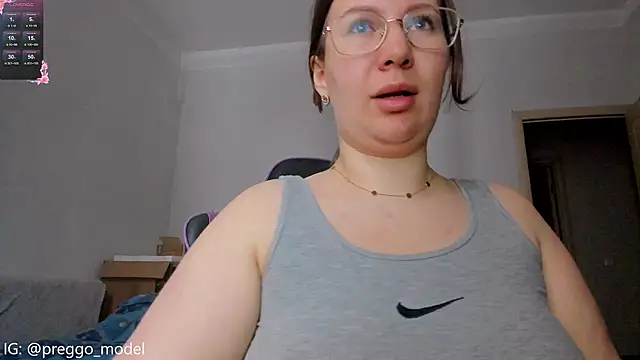 stella_vestal Adlı Modelin Canlı XXX Sohbeti