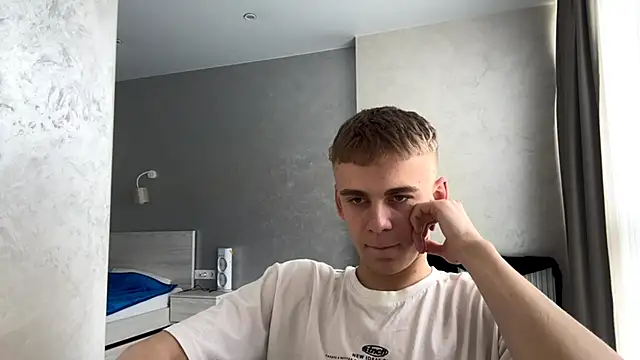 SoloFury Live XXX-Chat