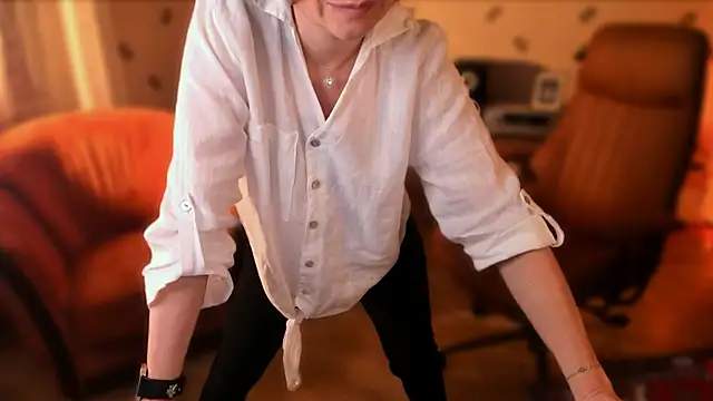 Chatroom XXX en direct de MiaSparkes