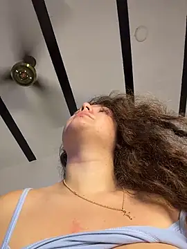 Eva_stark10 Adlı Modelin Canlı XXX Sohbeti