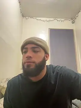 jloco954 Show in webcam