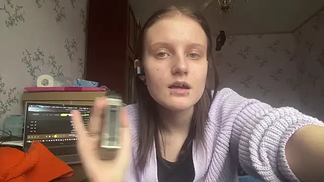 SofiaOops_1: απευθείας συνομιλία ΧΧΧ