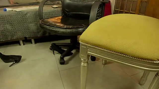 Mysterius_Woman: онлайн-секс-чат