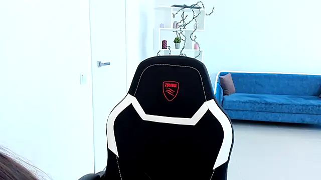 BrunaLinklater: онлайн-се кс-чат