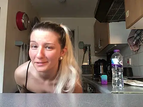 xxamyleighxx Adlı Modelin Canlı XXX Sohbeti