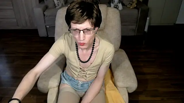 Show modela clementine na web-kameri