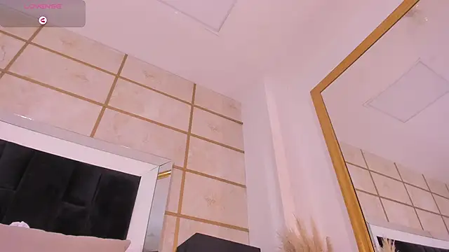 Czat XXX na żywo – Crystal_Rose__