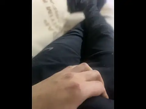 giyasbvnghkgkfk – Kamerová šou