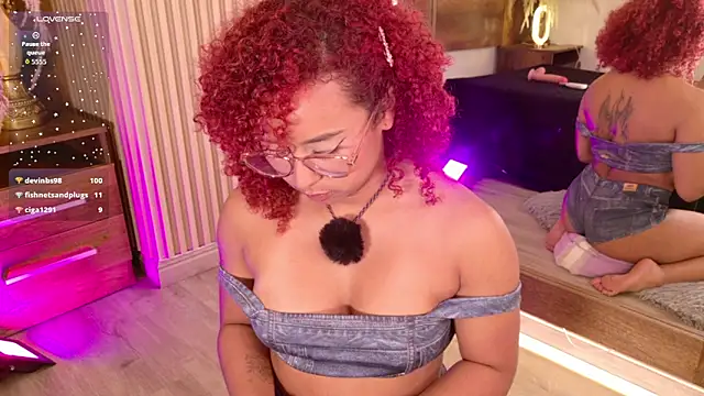 lara_curly Adlı Modelin Canlı XXX Sohbeti