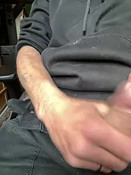 Show modela 123FuckMePlease na web-kameri