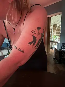 XXX chat uživo modela Granlady7