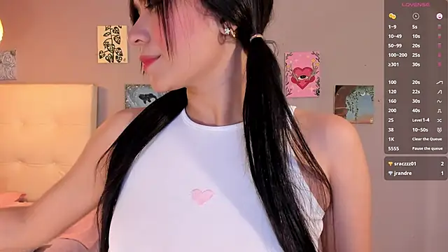 Maia_W10's Live XXX Chat