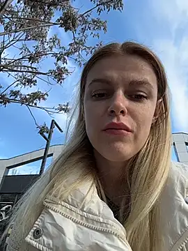 HarrietDart live XXX chat