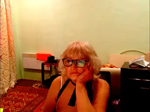 Natali7634 Adlı Modelin Canlı XXX Sohbeti