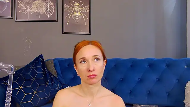 AnneHove live XXX chat