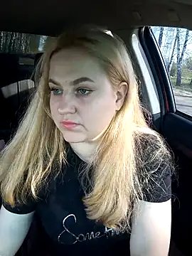 LianaJu live XXX chat