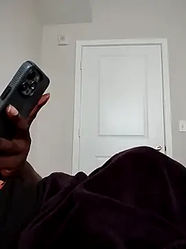 makeherfeelg Show in webcam