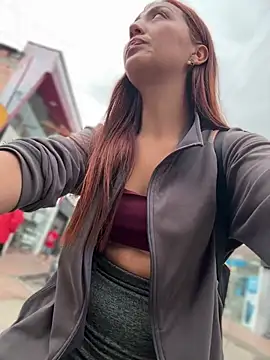 Pokazy przed kamerką – Queen_Scatlett