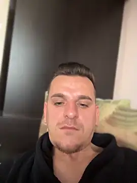 Huge_cock22cm Webcam-Show