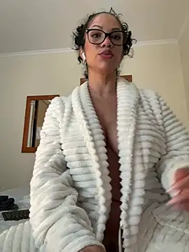 soli-lov 现场XXX聊天