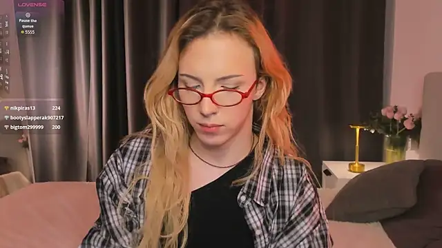 Tiffany__Kingn Webbikameraesitys