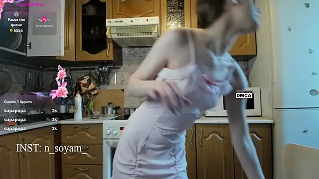 Chatroom XXX en direct de KkiSoHigh