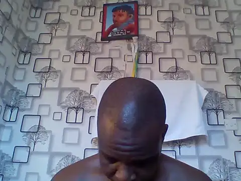 Chumba_001: διαδικτυακό σόου στην κάμερα