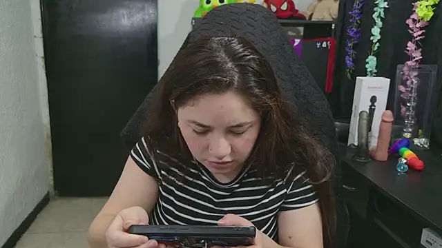 XXX chat uživo modela ann_bronw