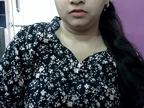 Cute_Aliyaa 即時 XXX 聊天