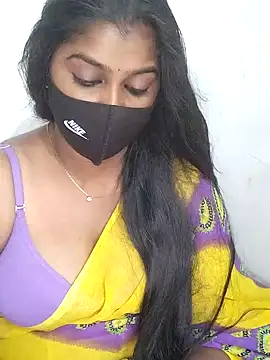 Živý XXX chat Tamil_Azhaghi