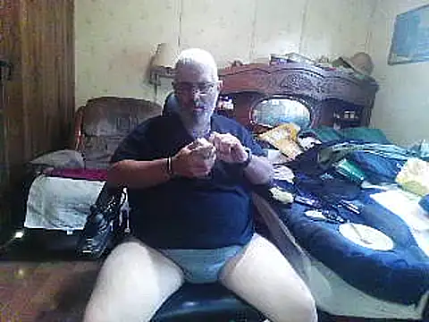 Chat XXX ao vivo de hearseguy77